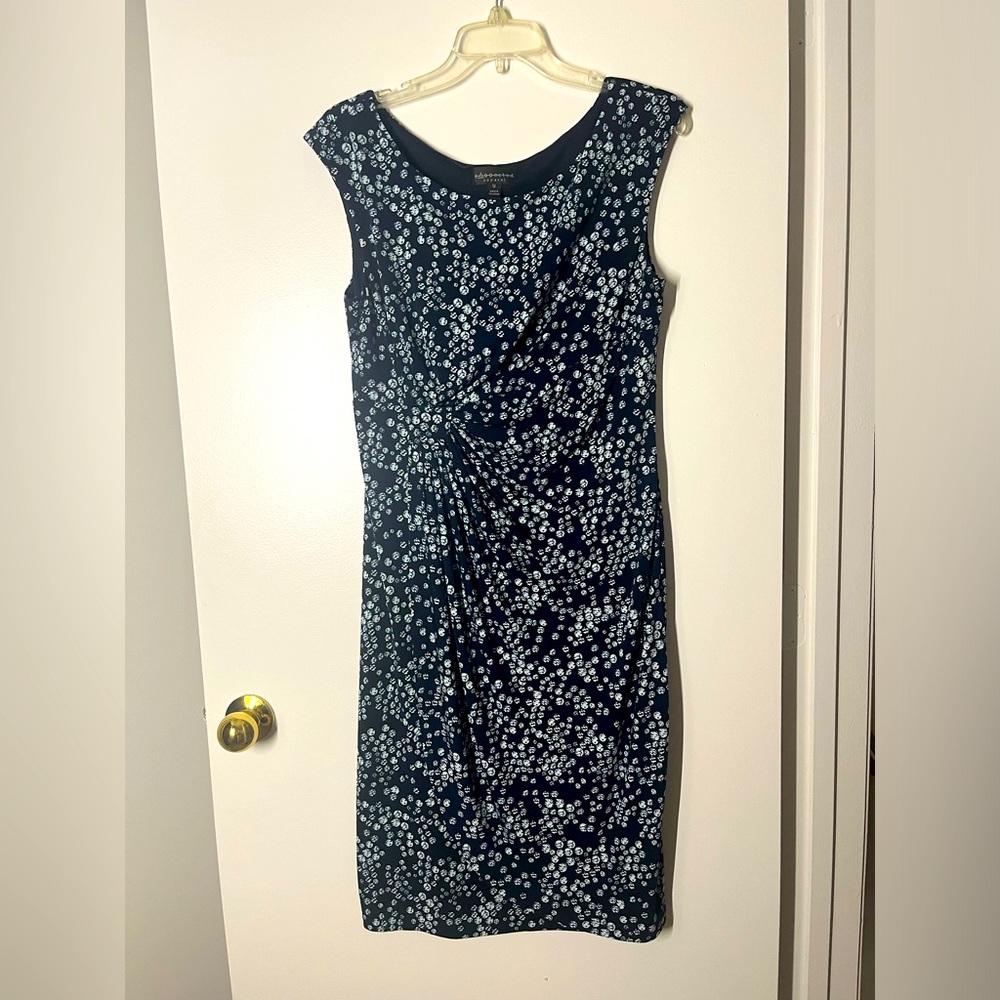 Elegant Work Dress With Adorable Design - Lined
